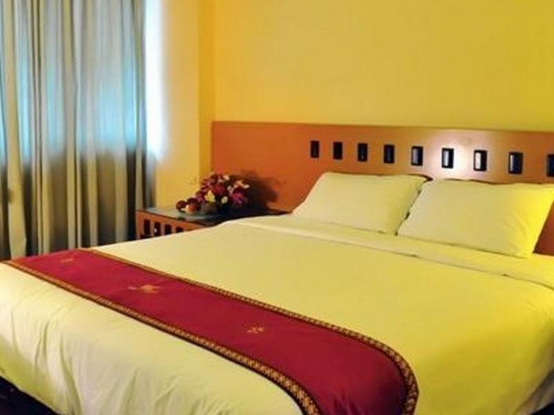 Patra Comfort Jakarta Exteriör bild